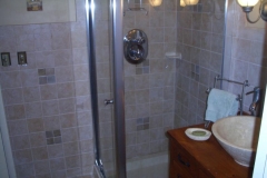 blogmedia-100215060757_shower_with_jet_valve