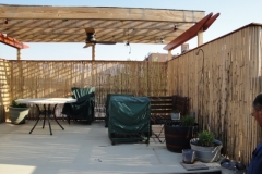 blogmedia-100628074107_roof_deck_with_bamboo_fencing_in_dc
