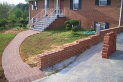 blogmedia-100203095032_brick_walkway___retaining_wall